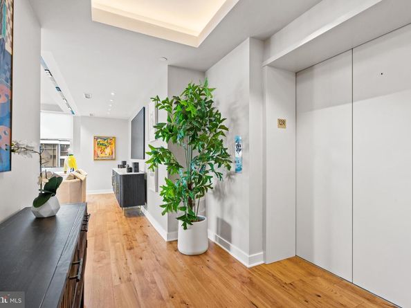 1781 N Pierce Street 1201, Arlington VA 22209
