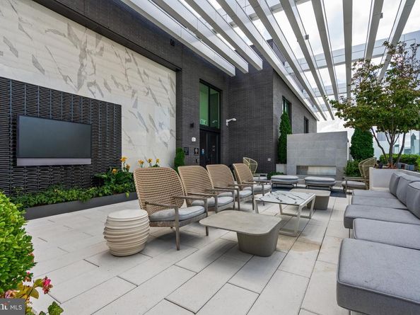 1781 N Pierce Street 1201, Arlington VA 22209