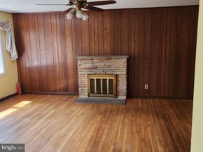 1881 Walnut Lane, Warrington PA 18976