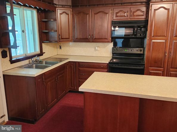 1881 Walnut Lane, Warrington PA 18976