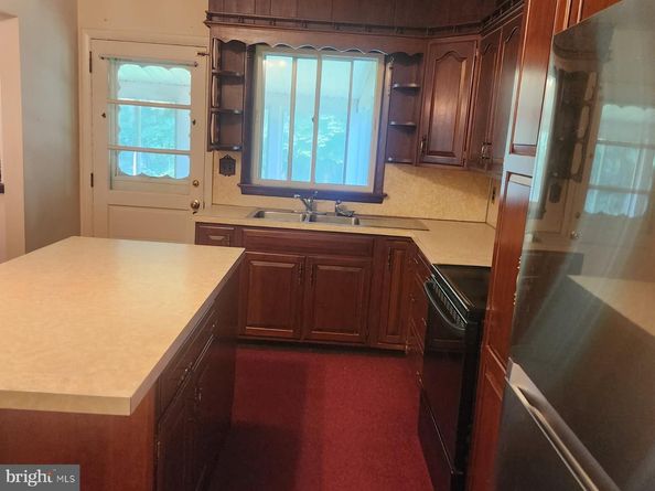 1881 Walnut Lane, Warrington PA 18976