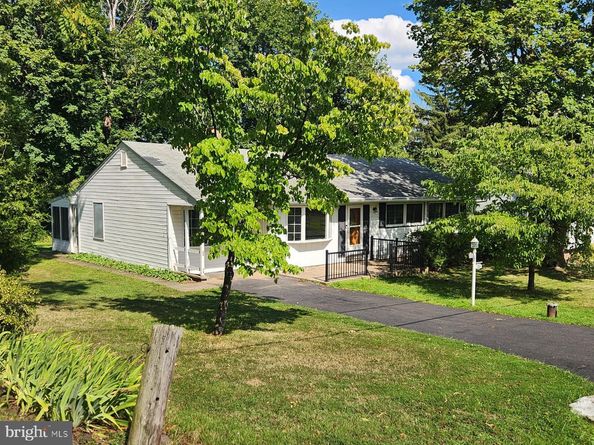 1881 Walnut Lane, Warrington PA 18976