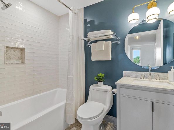 150 V Street NW V402, Washington DC 20001