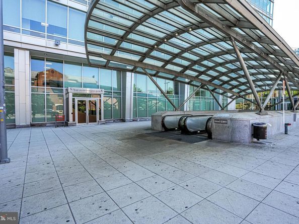 150 V Street NW V402, Washington DC 20001