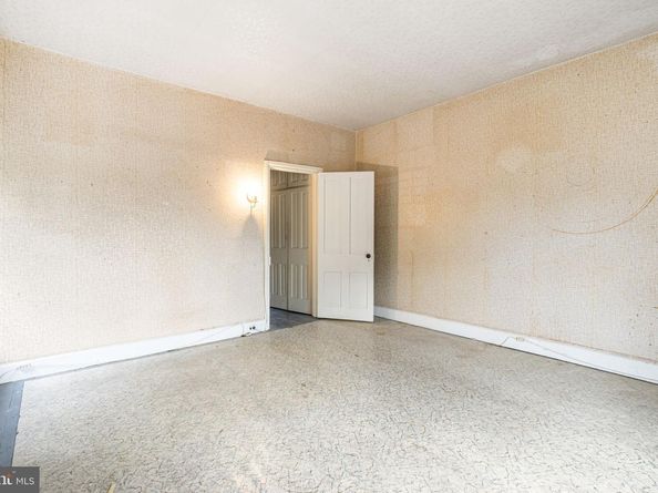 6948 Hegerman Street, Philadelphia PA 19135
