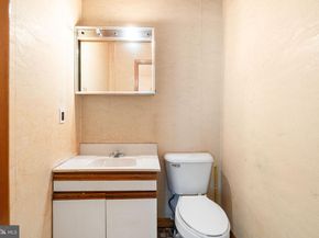 6948 Hegerman Street, Philadelphia PA 19135
