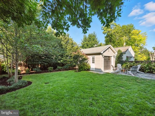 1610 N Danville Street, Arlington VA 22201