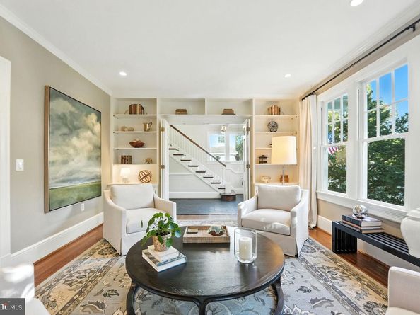 1610 N Danville Street, Arlington VA 22201