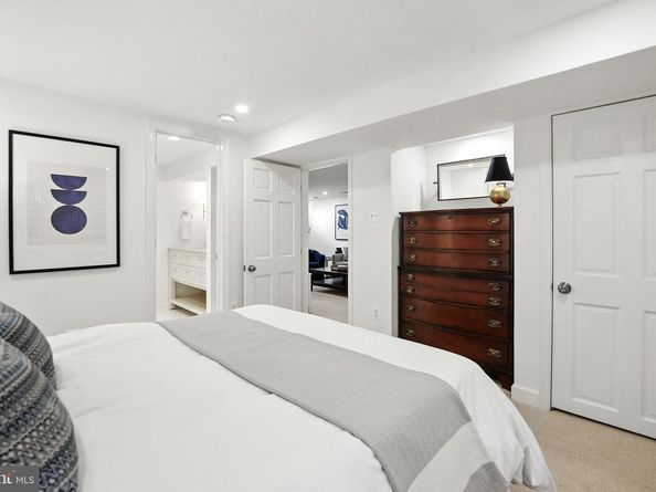 1610 N Danville Street, Arlington VA 22201