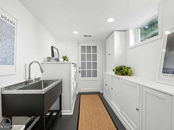 1610 N Danville Street, Arlington VA 22201