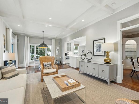 1610 N Danville Street, Arlington VA 22201