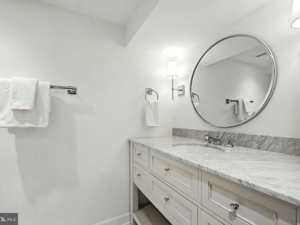 1610 N Danville Street, Arlington VA 22201