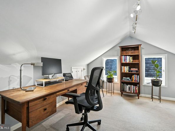 1610 N Danville Street, Arlington VA 22201