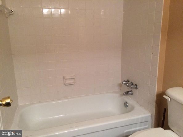 120 N Bethlehem Pike 301A, Fort Washington PA 19034