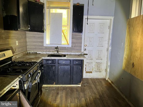 1346 W Seltzer Street, Philadelphia PA 19132