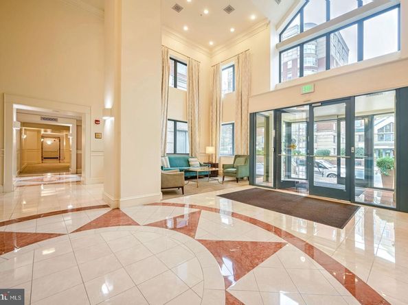 3835 9TH Street N 801E, Arlington VA 22203