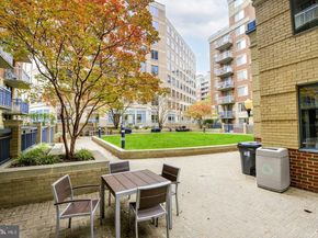 3835 9TH Street N 801E, Arlington VA 22203