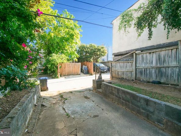 634 Irving Street NW, Washington DC 20010