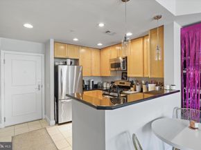3600 S Glebe Road 414W, Arlington VA 22202