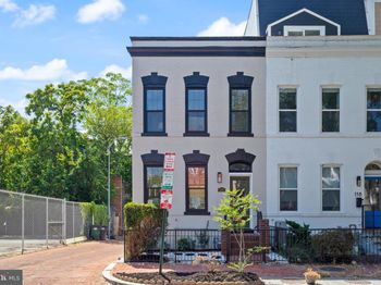 116 Thomas Street NW