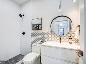 1146 16TH Street NE B, Washington DC 20002