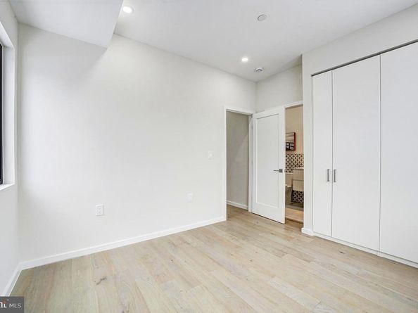 1146 16TH Street NE B, Washington DC 20002