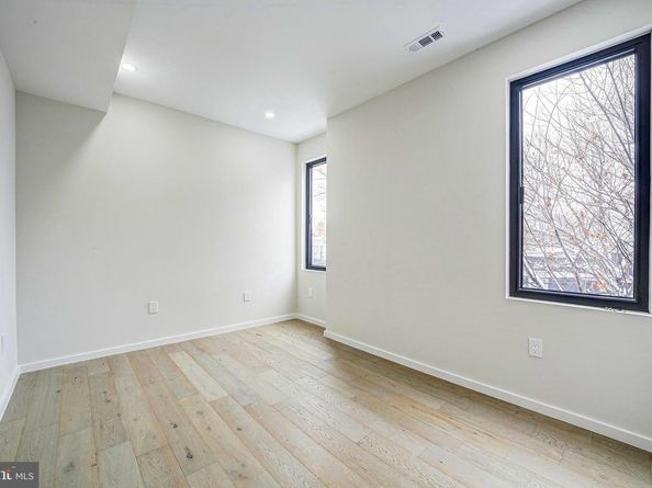 1146 16TH Street NE B, Washington DC 20002