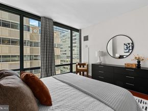 2101 Market Street 706, Philadelphia PA 19103