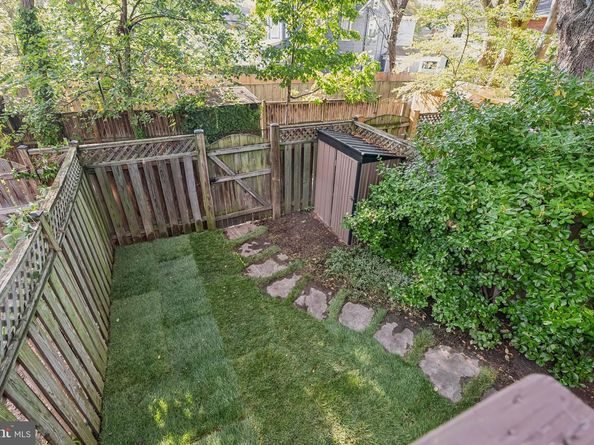 1740 Price Street, Alexandria VA 22301