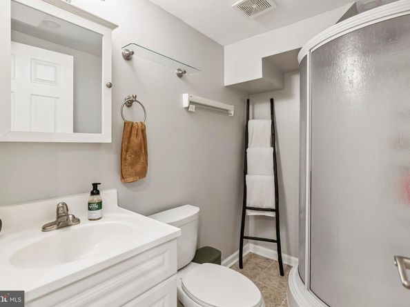1740 Price Street, Alexandria VA 22301