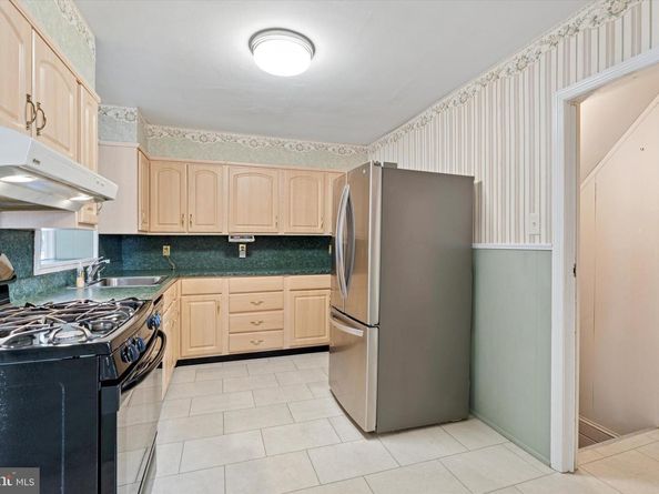 132 S Sproul Road, Broomall PA 19008
