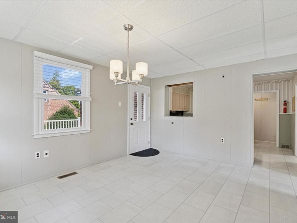 132 S Sproul Road, Broomall PA 19008