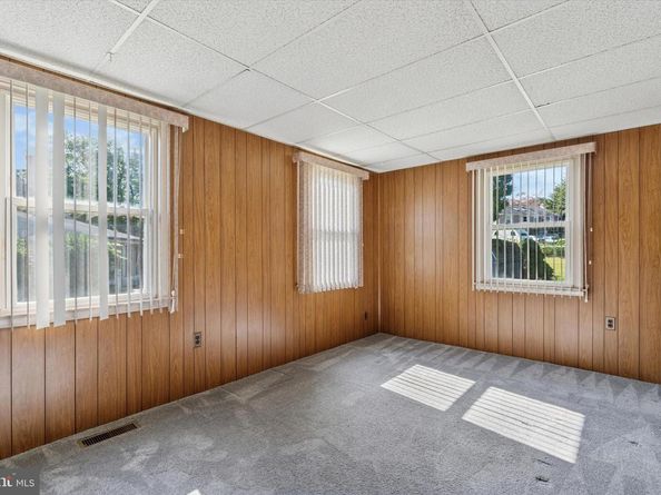 132 S Sproul Road, Broomall PA 19008