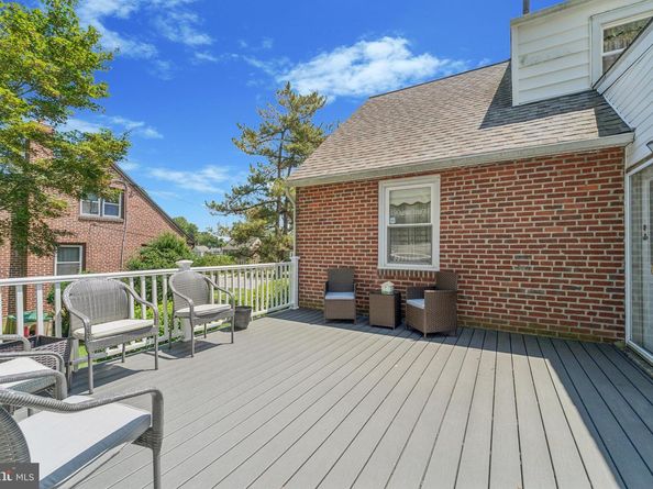 132 S Sproul Road, Broomall PA 19008