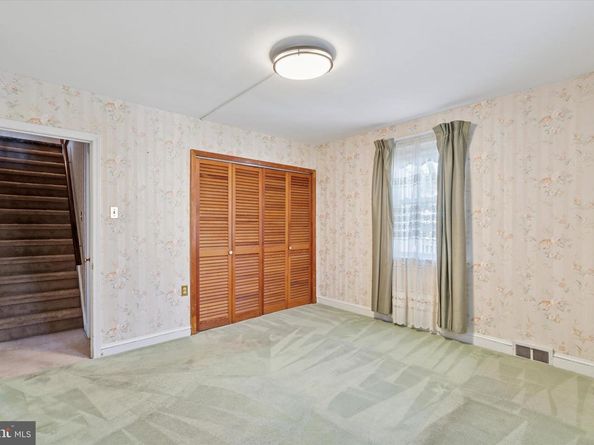 132 S Sproul Road, Broomall PA 19008