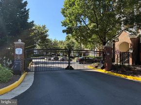 12925 Centre Park Circle 311, Herndon VA 20171