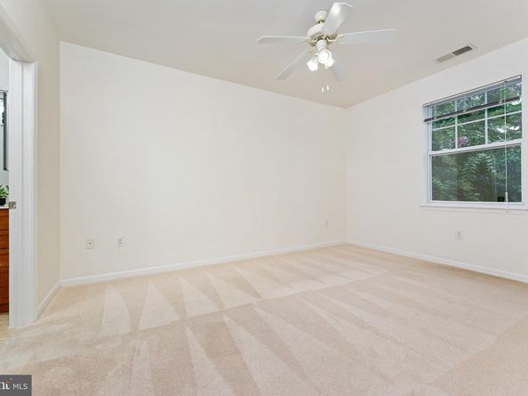 12925 Centre Park Circle 311, Herndon VA 20171