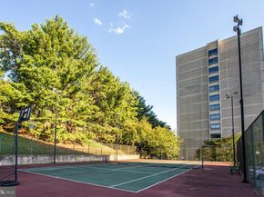 5911 Edsall Road 206, Alexandria VA 22304