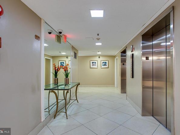 5911 Edsall Road 206, Alexandria VA 22304