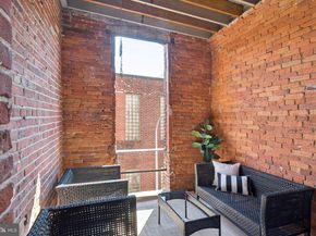 205 Cuthbert Street 301, Philadelphia PA 19106