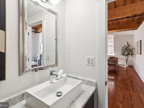 205 Cuthbert Street 301, Philadelphia PA 19106