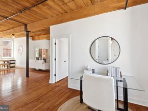 205 Cuthbert Street 301, Philadelphia PA 19106