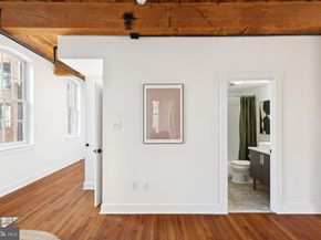 205 Cuthbert Street 301, Philadelphia PA 19106