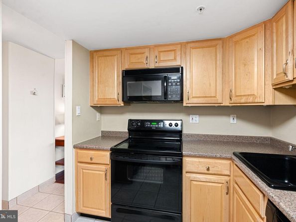 2001 Hamilton Street 723, Philadelphia PA 19130