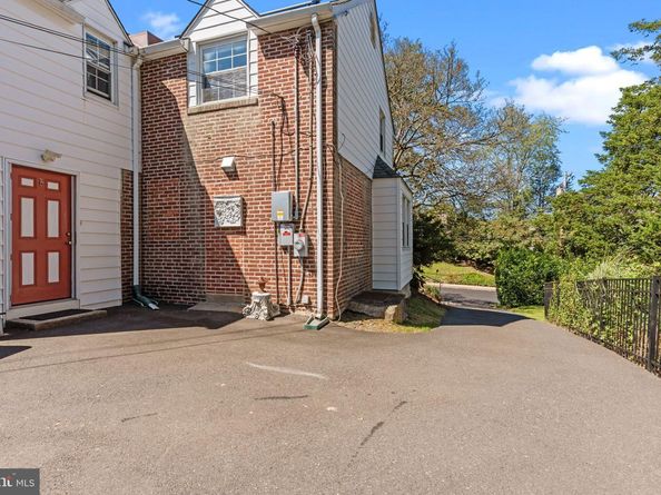 632 Meetinghouse Road, Elkins Park PA 19027