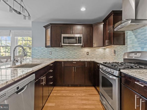 632 Meetinghouse Road, Elkins Park PA 19027