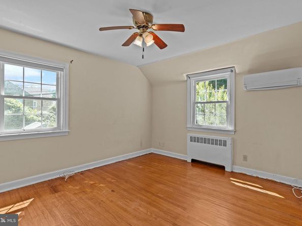 632 Meetinghouse Road, Elkins Park PA 19027