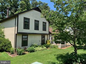 1415 Bayshire Lane, Herndon VA 20170