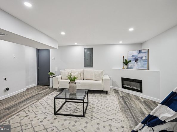 1917 Colonial Street, Philadelphia PA 19138