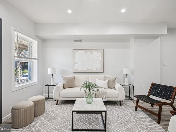 1917 Colonial Street, Philadelphia PA 19138